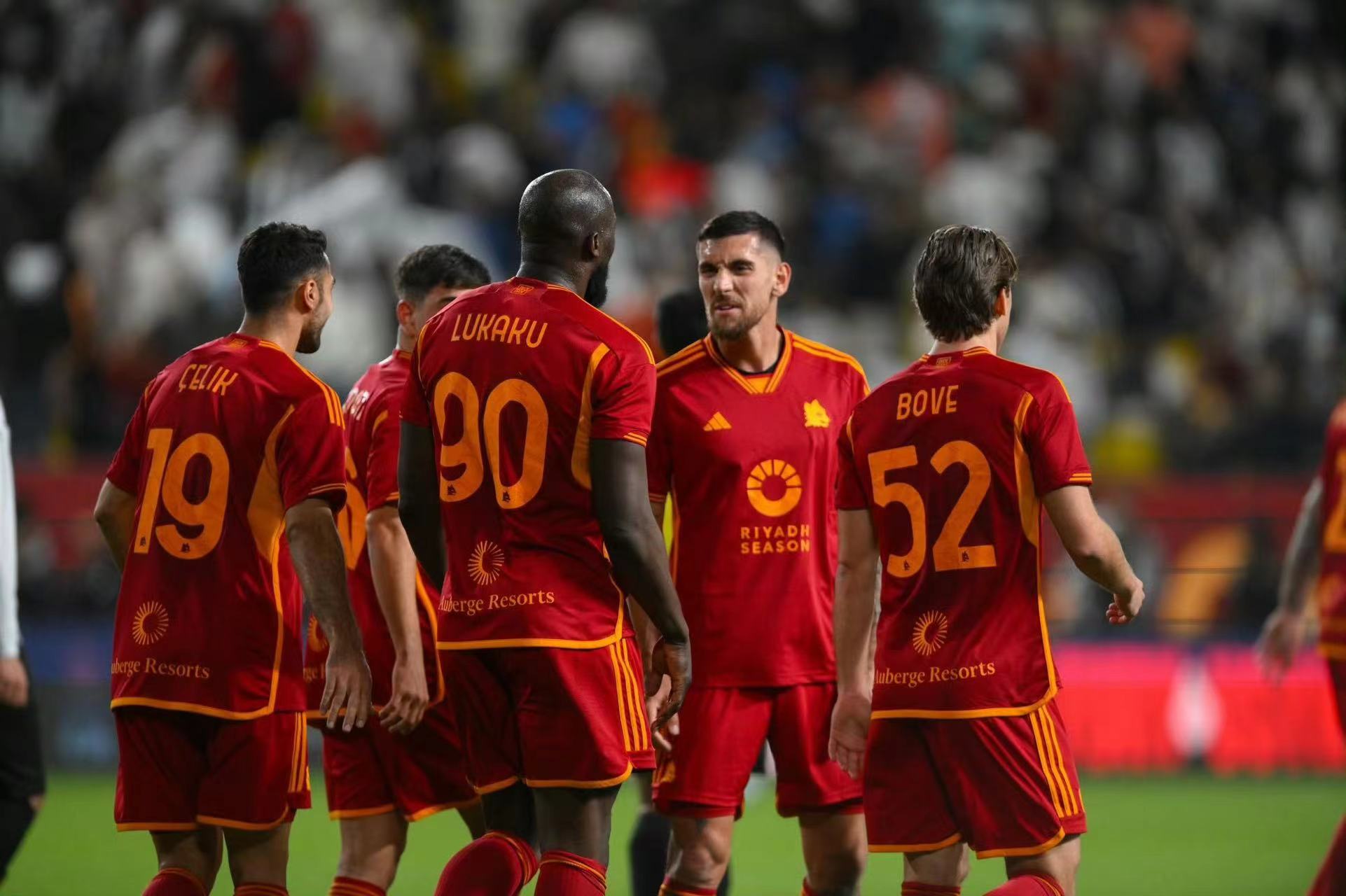 爱游戏官方入口-亚特兰大内部会议纪要流出：冲刺阶段刷新队史纪录；欧冠使命明确；资深球员宣示担当的简单介绍